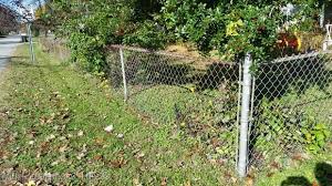 Painting a chain link fence - HomeOwnersHub
